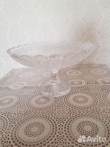 Ваза для фруктов на ножке снежок