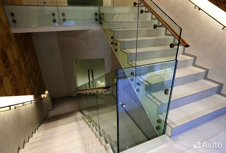 Стеклянные ограждения для лестницы