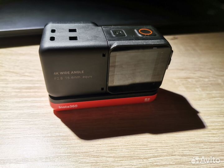 Экшн камера insta360 one r