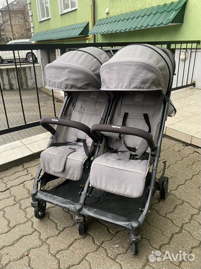 Коляска для двойни или погодок
