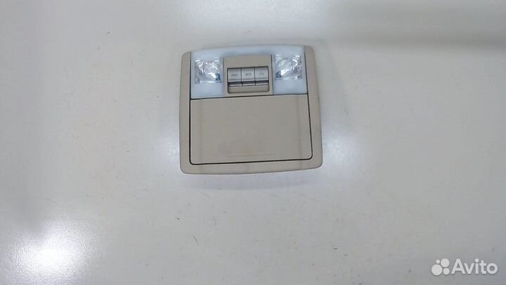 Фонарь салона Lincoln Navigator, 2010