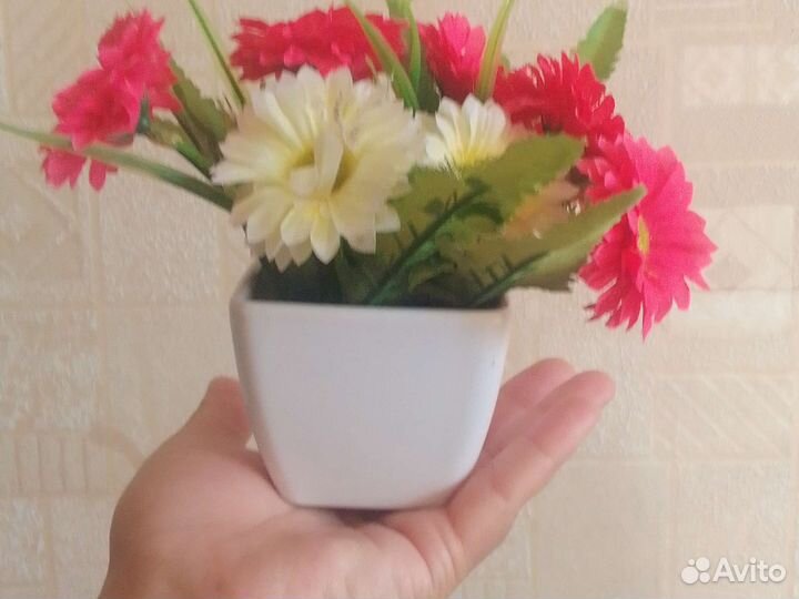 Искусственные цветы в горшках бу