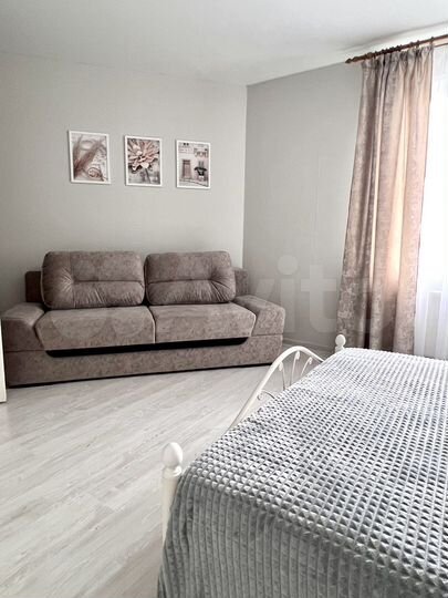 2-к. квартира, 56 м², 8/17 эт.