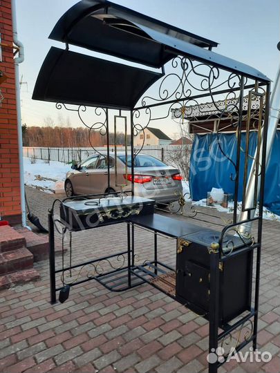 Мангал с крышей
