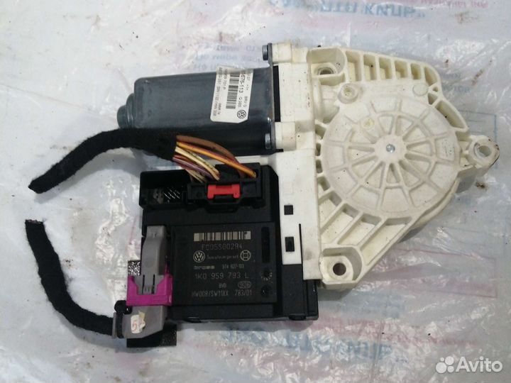 Моторчик стеклоподъемника Volkswagen Passat B6