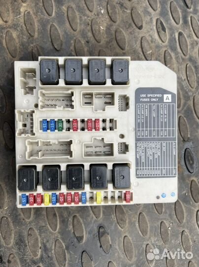 Блок предохранителей Nissan Tiida c11 европа 1.6