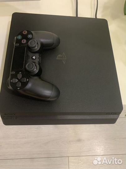 Игровая приставка ps4 slim