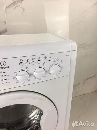 Стиральная машина бу Indesit wiul103