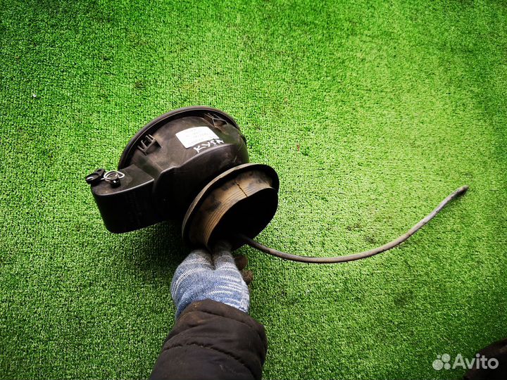 Лючок бензобака для Ford Kuga 2008-2012