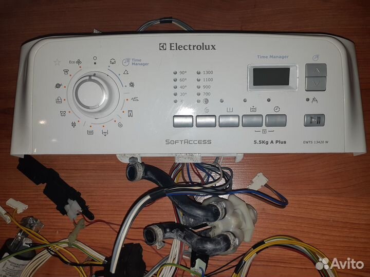 Запчасти, детали на стиральную машинку Electrolux