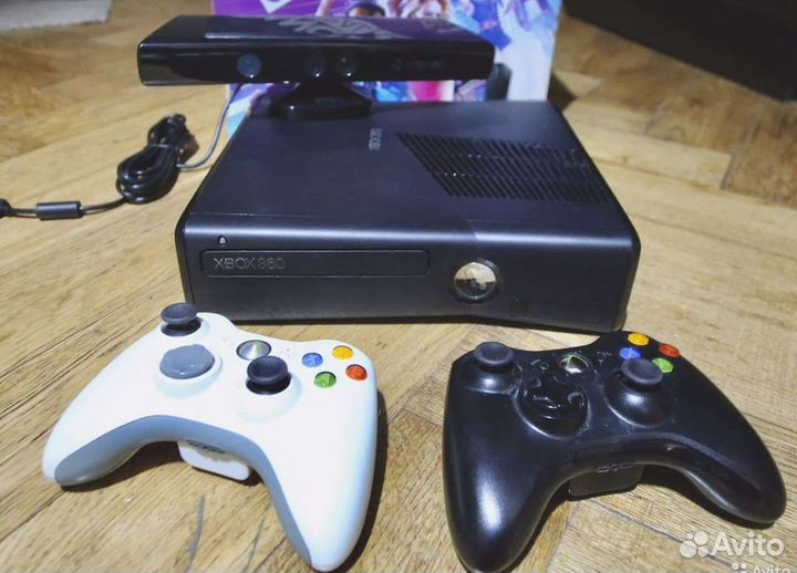 Xbox 360 E Slim 300игр прошит Freeboot RGH