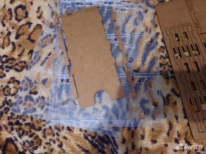 Продам комплект планшетов для настолки Робинзон кр