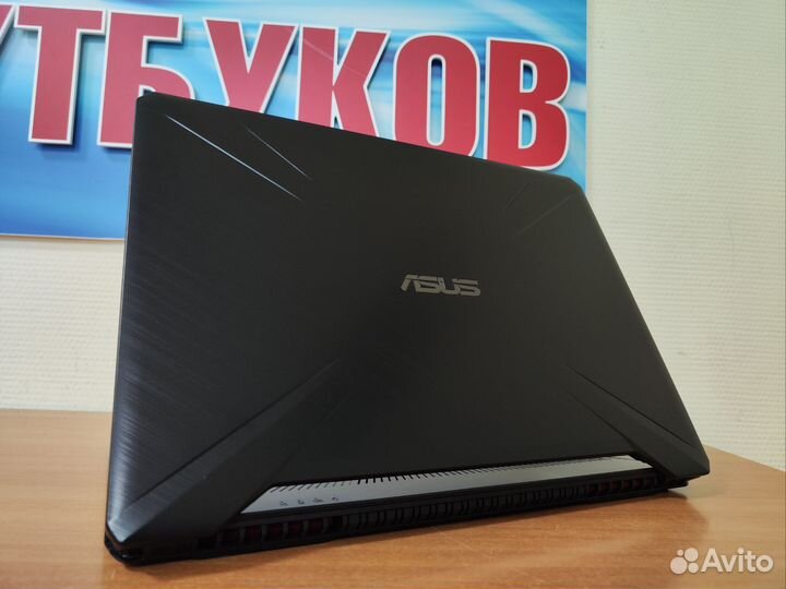 Мощный ноутбук Asus для игр / GTX 1650