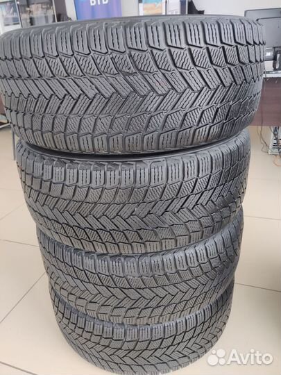 Michelin X-Ice Snow SUV 235/55 R18 104T