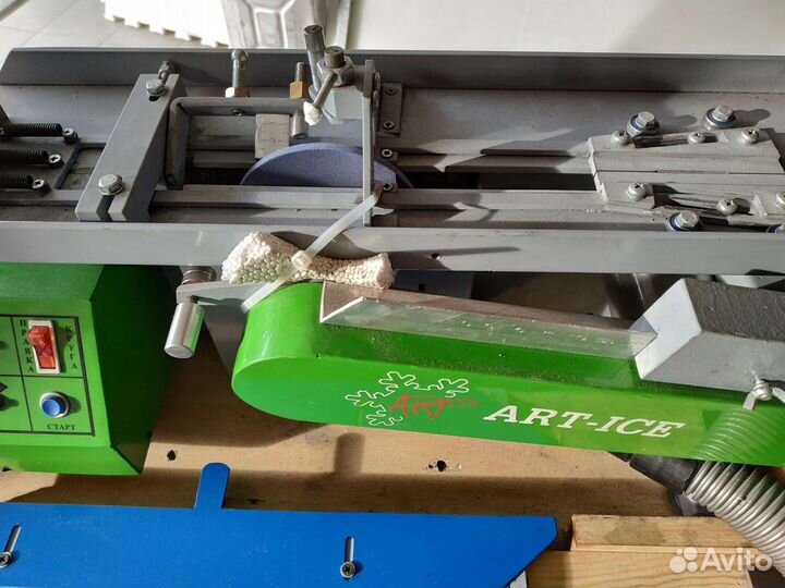 Автоматический станок для заточки коньков