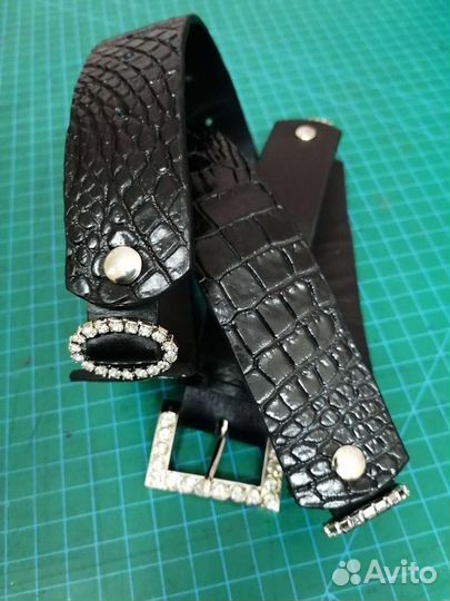 Женский ремень из крокодила с украшениями