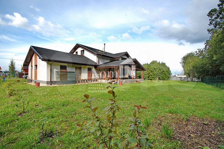 Дом 264 м² на участке 20 сот.