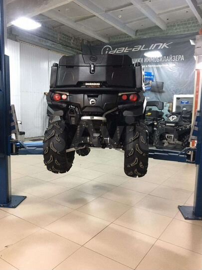 Гараж, > 30 м²