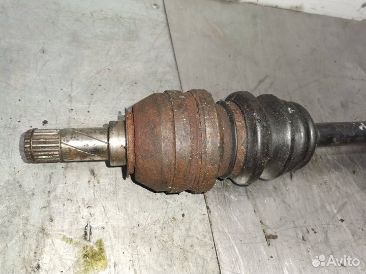 Полуось передняя левая Opel Vectra B 1998