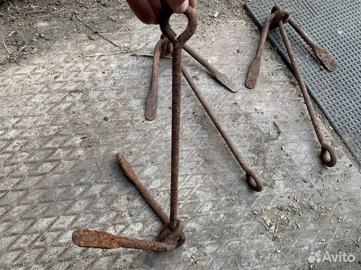 Подставка для эхолота с креплением для спиннинга