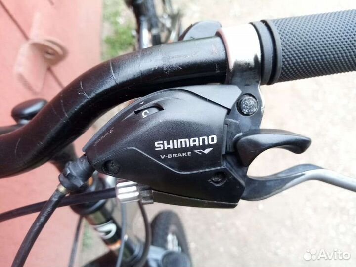 Велосипед на алюминиевой раме колеса 26