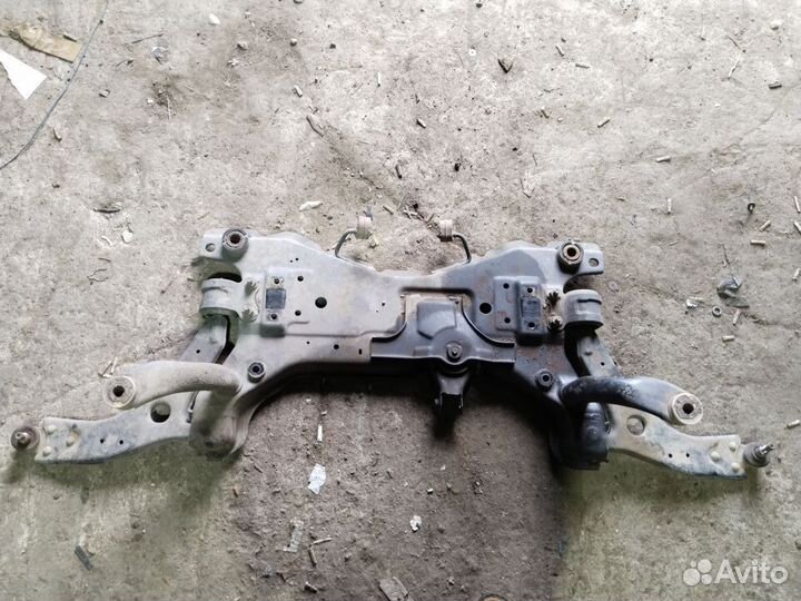 Подрамник передний Ford Focus 2