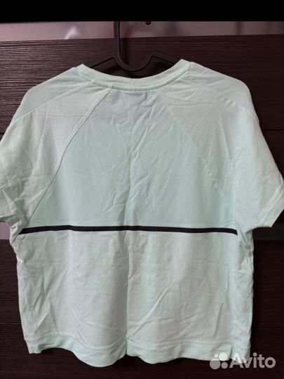 Футболка для фитнеса