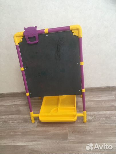 Мольберт двухсторонний с магнитными буквами