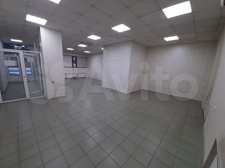 Торговая площадь, 70 м²