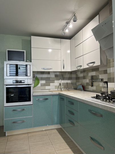 3-к. квартира, 85,5 м², 6/10 эт.