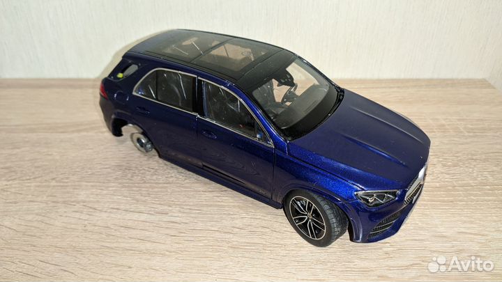 Mercedes-Benz GLE (V167) Norev 1:18 на З/Ч