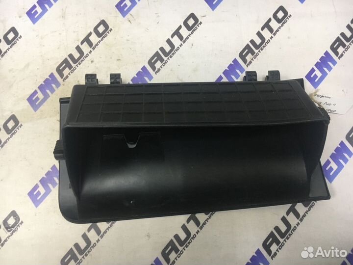 Бардачок Киа Рио 4