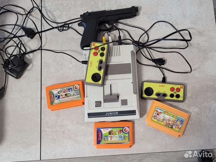 Игровая приставка dendy junior