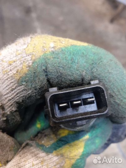 Датчик давления хладагента Вольво С70 В70