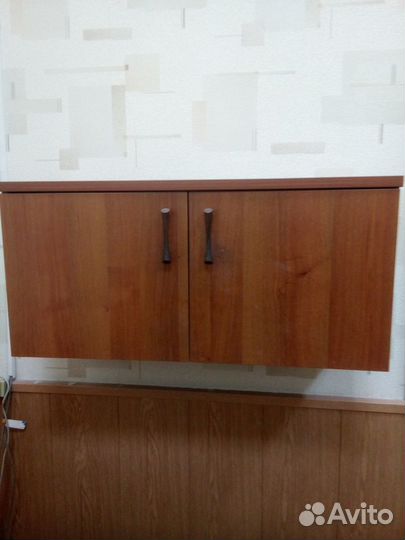 Настенная полка