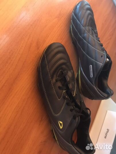 Бутсы и щитки