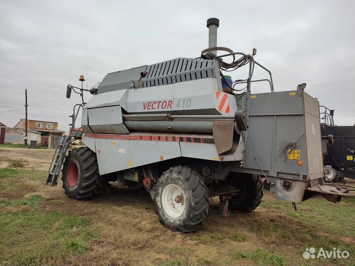 Комбайн Ростсельмаш Vector 410, 2009