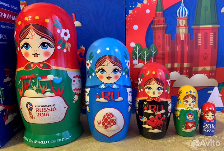 Матрешка Fifa. Эмблема. 5 мест. Эксклюзив