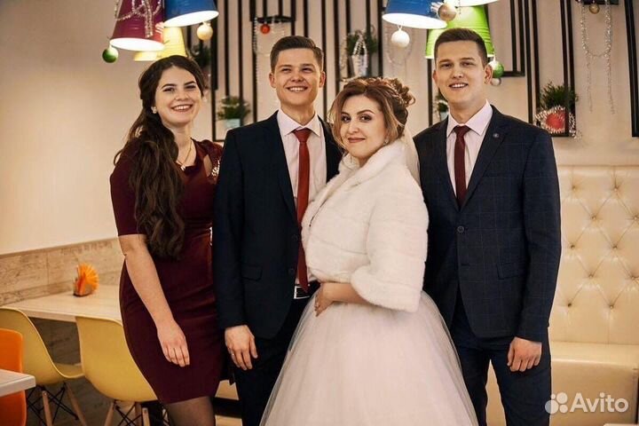 Ведущая + певица+ DJ