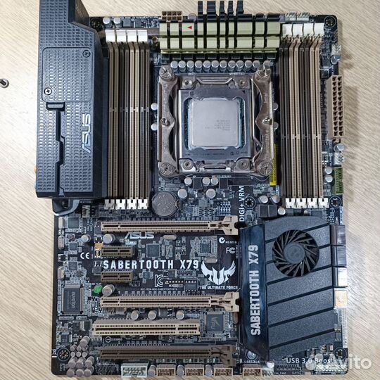 Комплект Asus sabertooth x79 + i7