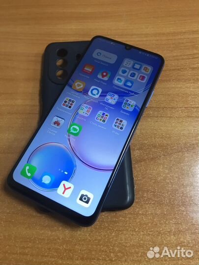HUAWEI nova Y70, 4/64 ГБ