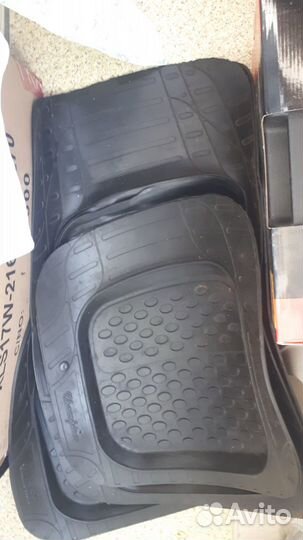 Автомобильные коврики резиновые
