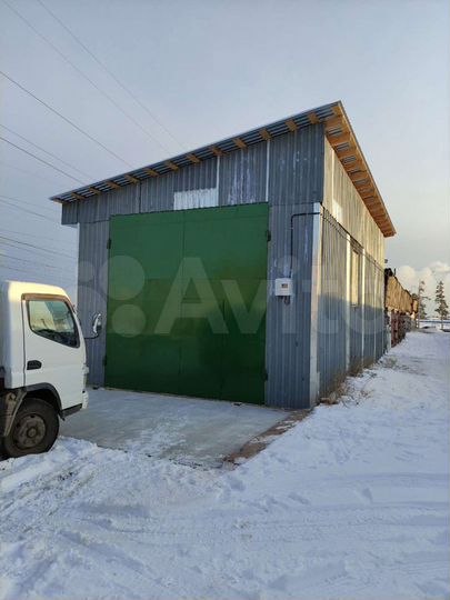 Гараж, > 30 м²