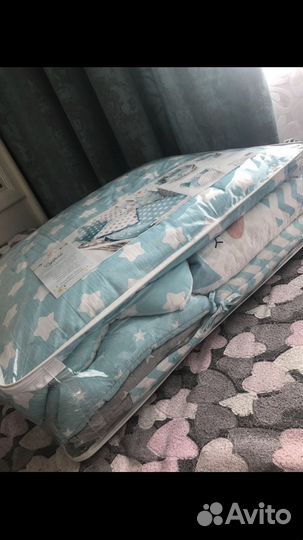 Комплект бортиков в кроватку + постельное