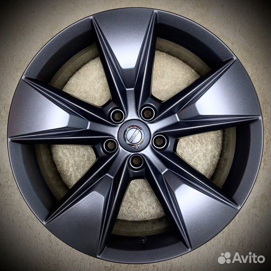 Диски R18 для Volvo XC40/XC60/V90CC оригинальные