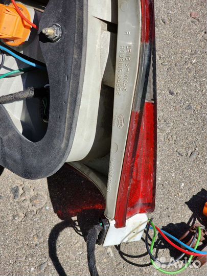 Фара задняя правая внешняя Mitsubishi Carisma