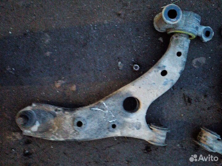 Рычаг передний левый mazda 3 BM 2015 г