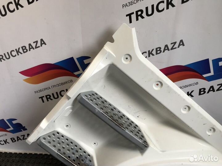 Корпус подножек левый Man TGA, Man TGX