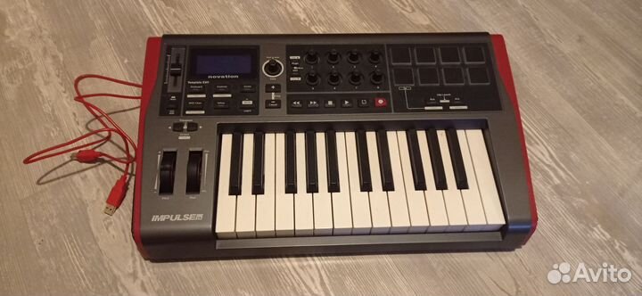 Миди клавиатура Novation