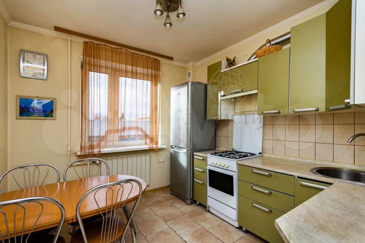 2-к. квартира, 51 м², 3/10 эт.